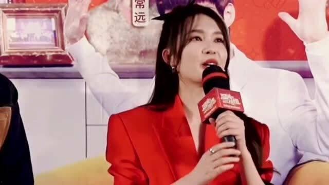 李沁和贾玲最新爆料视频,幕后故事与幕后英雄 第2张 李沁和贾玲最新爆料视频,幕后故事与幕后英雄 第2张